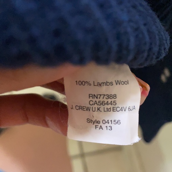 J. Crew blue 100 % Lambswool Sweater!! - Picture 3 of 3
